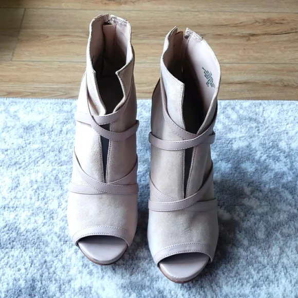 GUESS bootie (boots). NEW! - Picture 15 of 16